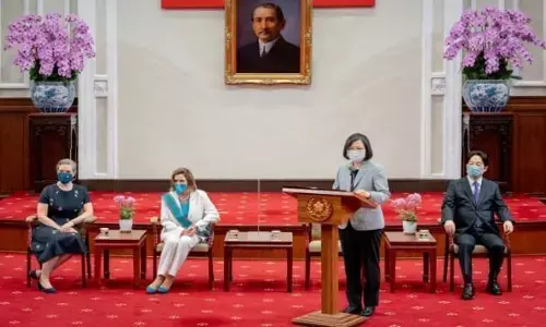 ताइवान पर चीन का ढोंग