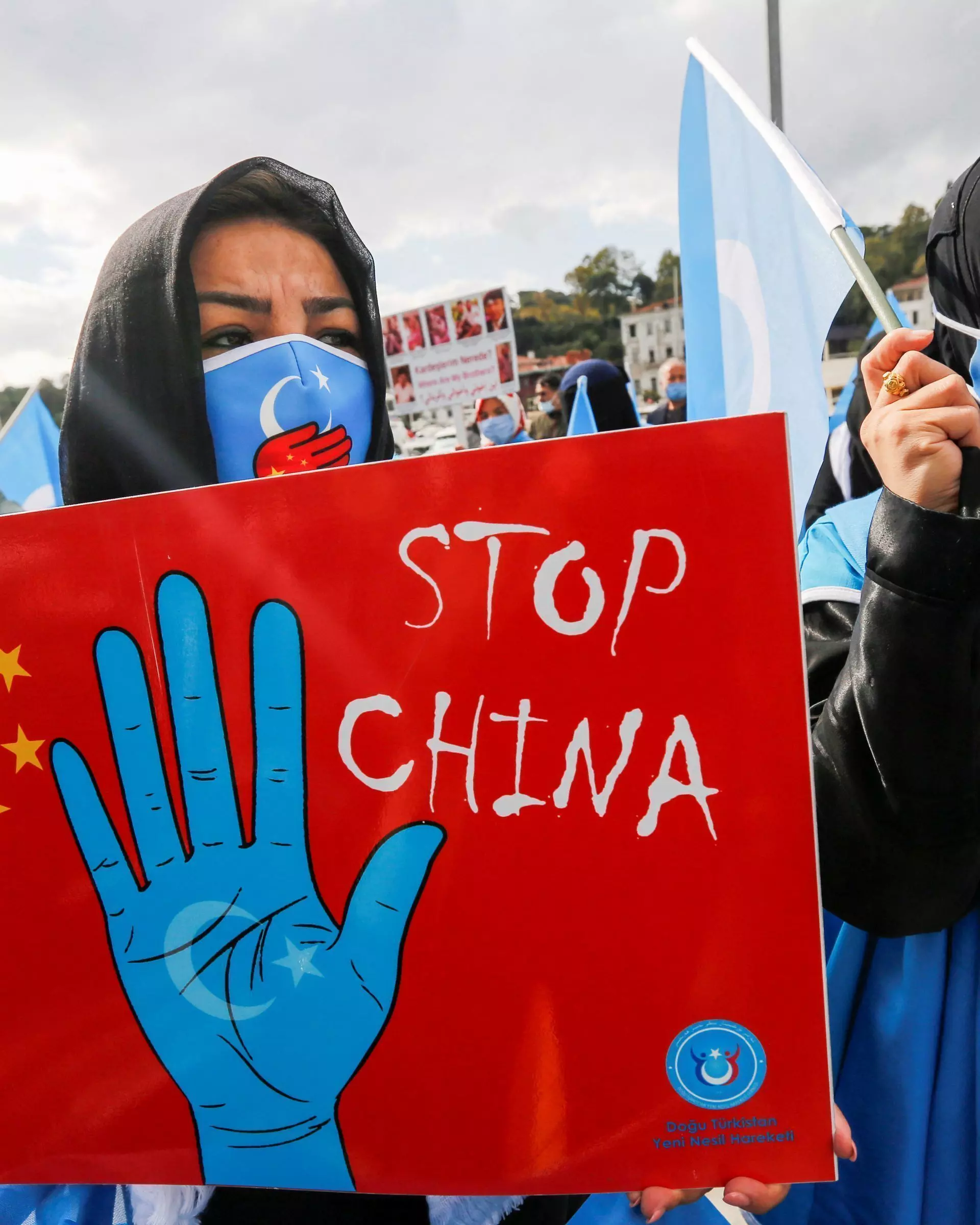 चीन में मुसलमानों के साथ बुरे बर्ताव की जांच की मांग