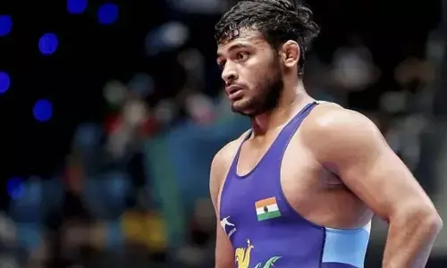 Commonwealth Games : कॉमनवेल्थ गेम्स में बड़ी चूक, टल गया बड़ा हादसा! रोकना पड़ा मुकाबला! Commonwealth Games : कॉमनवेल्थ गेम्स में बड़ी चूक, टल गया बड़ा हादसा! रोकना पड़ा मुकाबला!
