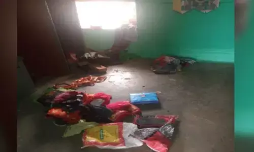 दीवार फांदकर चोरों ने नकदी ,जेवरात समेत पांच लाख की संपत्ति उडायी दीवार फांदकर चोरों ने नकदी ,जेवरात समेत पांच लाख की संपत्ति उडायी