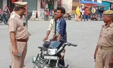 चप्पल पहनकर मोटरसाइकिल चलाना पड़ेगा महंगा, ट्रैफिक पुलिस काट देगी बड़ा चालान