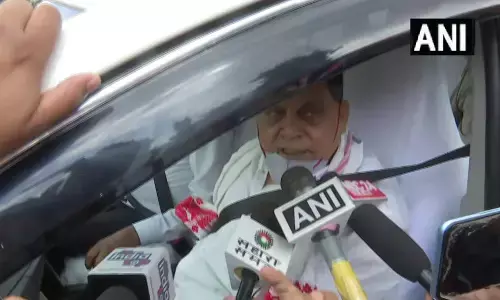 #BREAKING NEWS : नीतीश कुमार CM पद से इस्तीफा नहीं देंगे, सिर्फ BJP के मंत्रियों को बर्खास्त करेंगे : सूत्र