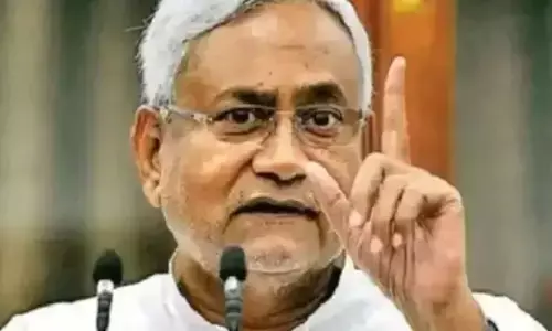 अवसरवादी राजनीति के राजा हैं नीतीश कुमार अवसरवादी राजनीति के राजा हैं नीतीश कुमार