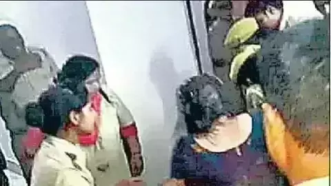 सेक्स राकेट पर पुलिस ने कि छापेमारी, युवक और युवती आपत्तिजनक हालत मे मिले,वीडियो सोशलमीडिया पर वायरल