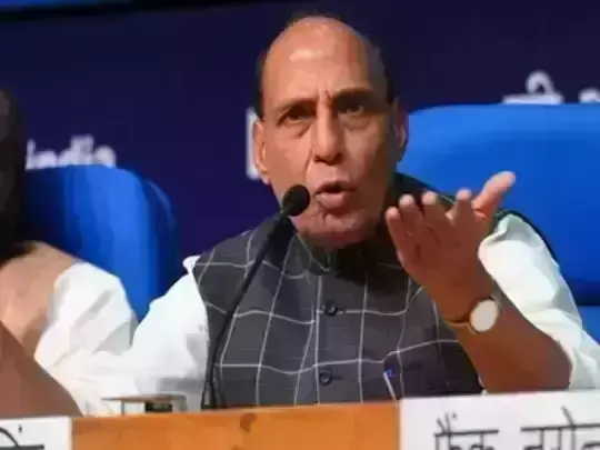 रक्षामंत्री राजनाथ सिंह के जोधपुर पहुंचने पर भाजपा नेताओं ने एयरपोर्ट  पर किया भव्य स्वागत, दुर्गादास राठौड़ की 385 जयंती पर उनकी प्रतिमा का करेंगें अनावरण रक्षामंत्री राजनाथ सिंह के जोधपुर पहुंचने पर भाजपा नेताओं ने एयरपोर्ट  पर किया भव्य स्वागत, दुर्गादास राठौड़ की 385 जयंती पर उनकी प्रतिमा का करेंगें अनावरण