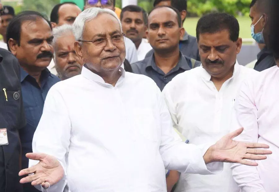 Nitish Kumar, Tejashwi Yadavs promise of 10 lakh jobs , Independence Day