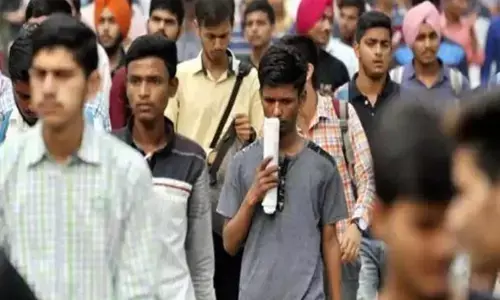 बेरोजगारों को बड़ा झटका, अधीनस्थ सेवा चयन आयोग ने लगाई आठ भर्ती परीक्षाओं पर रोक बेरोजगारों को बड़ा झटका, अधीनस्थ सेवा चयन आयोग ने लगाई आठ भर्ती परीक्षाओं पर रोक