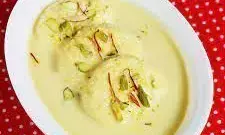 रसमलाई खाने से एक का गई, जान दो की हालत गम्भीर रसमलाई खाने से एक का गई, जान दो की हालत गम्भीर