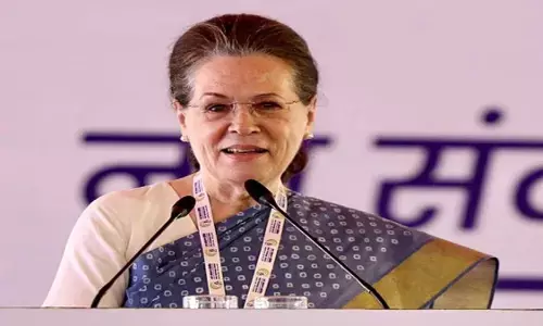 सोनिया गांधी ने आजादी के 75 साल पूरे होने पर देशबासियों को दी शुभकामनाएं और सरकार पर साधा जमकर निशाना सोनिया गांधी ने आजादी के 75 साल पूरे होने पर देशबासियों को दी शुभकामनाएं और सरकार पर साधा जमकर निशाना