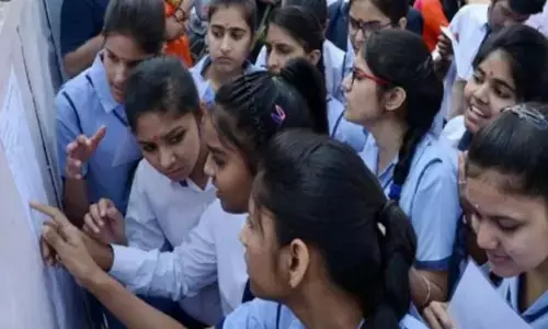 यूपी में दो लाख छात्रों के खाते में भेजे जाएंगे 120 करोड़ रुपये यूपी में दो लाख छात्रों के खाते में भेजे जाएंगे 120 करोड़ रुपये