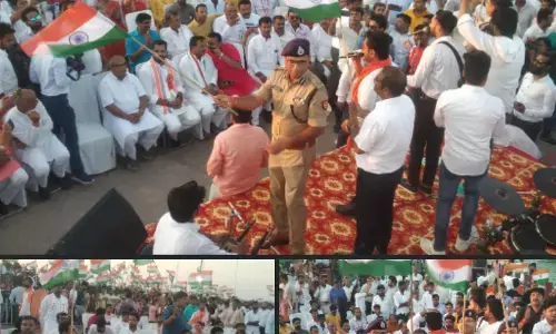 रामगढ़ ताल नौका विहार पर लाखों लोग इक्ट्ठा होकर एक साथ गाया राष्ट्रगान