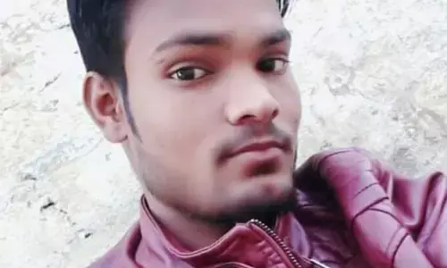 झण्डा फहराने के दौरान करंट लगने से मुस्लिम युवक की गई जान