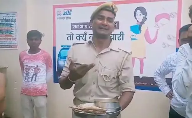 मेस में घटिया खाने का मुद्दा उठाने वाले सिपाही मनोज कुमार का अब दूसरा आरोप, अब मुझे पागल घोषित कर देंगे मेस में घटिया खाने का मुद्दा उठाने वाले सिपाही मनोज कुमार का अब दूसरा आरोप, अब मुझे पागल घोषित कर देंगे