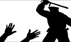 पत्रकार को थाने मे बंद करके की जमकर पिटाई, वीडियो वायरल होने के बाद एसपी ने तीन सिपाहियो को किया सस्पेंड