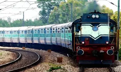 रेल यात्रियों को दिया रेलवे ने सौगात, अब त्याहरों पर घर जाने में नही होगी परेशानी, चलेगी स्पेशल ट्रेनें, देखें पूरा टाइम टेबल रेल यात्रियों को दिया रेलवे ने सौगात, अब त्याहरों पर घर जाने में नही होगी परेशानी, चलेगी स्पेशल ट्रेनें, देखें पूरा टाइम टेबल