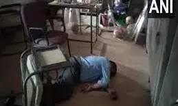 рдирд╢реЗ рдХреА рд╣рд╛рд▓рдд рдореЗ рд╕реНрдХреВрд▓ рдкрд╣реБрдВрдЪреЗ рдкреНрд░рдзрд╛рдирд╛рдЪрд╛рд░реНрдп рдХрд╛ рд╡реАрдбрд┐рдпреЛ рд╡рд╛рдпрд░рд▓ рд╣реЛрдиреЗ рдХреЗ рдмрд╛рдж, рдЙрдЪреНрдЪрд╛рдзрд┐рдХрд╛рд░рд┐рдВрдпреЛ рдиреЗ рдХрд┐рдпрд╛ рд╕рд╕реНрдкреЗрдВрдб рдирд╢реЗ рдХреА рд╣рд╛рд▓рдд рдореЗ рд╕реНрдХреВрд▓ рдкрд╣реБрдВрдЪреЗ рдкреНрд░рдзрд╛рдирд╛рдЪрд╛рд░реНрдп рдХрд╛ рд╡реАрдбрд┐рдпреЛ рд╡рд╛рдпрд░рд▓ рд╣реЛрдиреЗ рдХреЗ рдмрд╛рдж, рдЙрдЪреНрдЪрд╛рдзрд┐рдХрд╛рд░рд┐рдВрдпреЛ рдиреЗ рдХрд┐рдпрд╛ рд╕рд╕реНрдкреЗрдВрдб