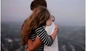 इश्क की पीगें पीते पकडे गए गए प्रेमी युगल, ग्रमीणो ने जमकर कर दी धुनाई इश्क की पीगें पीते पकडे गए गए प्रेमी युगल, ग्रमीणो ने जमकर कर दी धुनाई