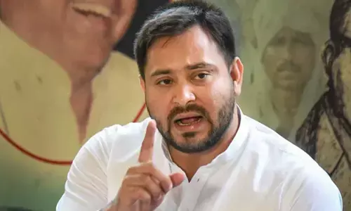 उपमुख्यमंत्री तेजस्वी यादव ने अपने मंत्रियों को दी सलाह, अपने लिए नई गाड़ी ना खरीदें, बड़ों को पैर ना छूने दें उपमुख्यमंत्री तेजस्वी यादव ने अपने मंत्रियों को दी सलाह, अपने लिए नई गाड़ी ना खरीदें, बड़ों को पैर ना छूने दें