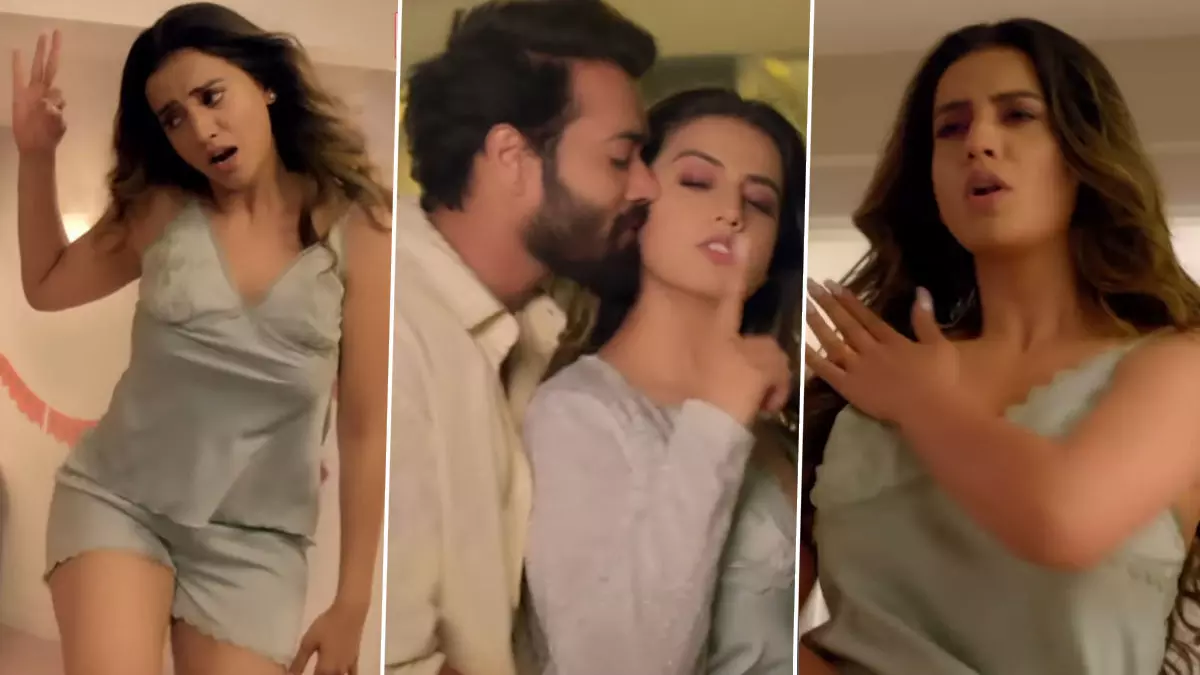 Akshara Singh Sexy Video Photo: एक्ट्रेस Akshara Singh ने बेड रूम में Jhulaniya गाने में किया बेहद सेक्सी डांस Akshara Singh Sexy Video Photo: एक्ट्रेस Akshara Singh ने बेड रूम में Jhulaniya गाने में किया बेहद सेक्सी डांस