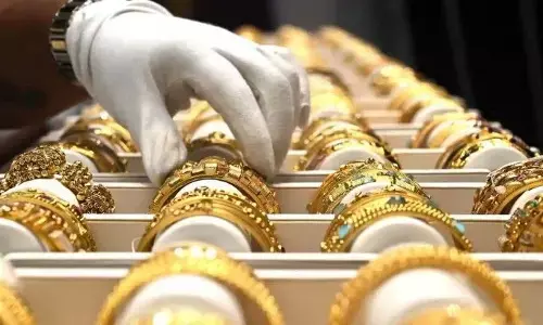 Aaj Ka Sone Ka Bhav (23 August 2022) Gold Rate Today Hindi: सोना और चांदी की कीमत में गिरावट, इतने कम हुए आज रेट्स Aaj Ka Sone Ka Bhav (23 August 2022) Gold Rate Today Hindi: सोना और चांदी की कीमत में गिरावट, इतने कम हुए आज रेट्स