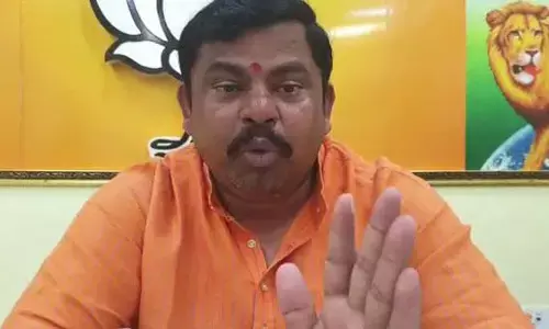BJP ने विधायक टी राजा सिंह को किया सस्पेंड, पैगंबर मोहम्मद पर की थी टिप्पणी BJP ने विधायक टी राजा सिंह को किया सस्पेंड, पैगंबर मोहम्मद पर की थी टिप्पणी