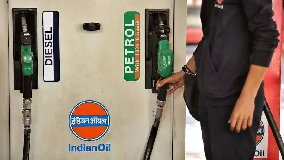 Petrol-Diesel Price Today: आज के लिए पेट्रोल और डीजल का भाव जारी, जानें आपके शहर में क्या है कीमत