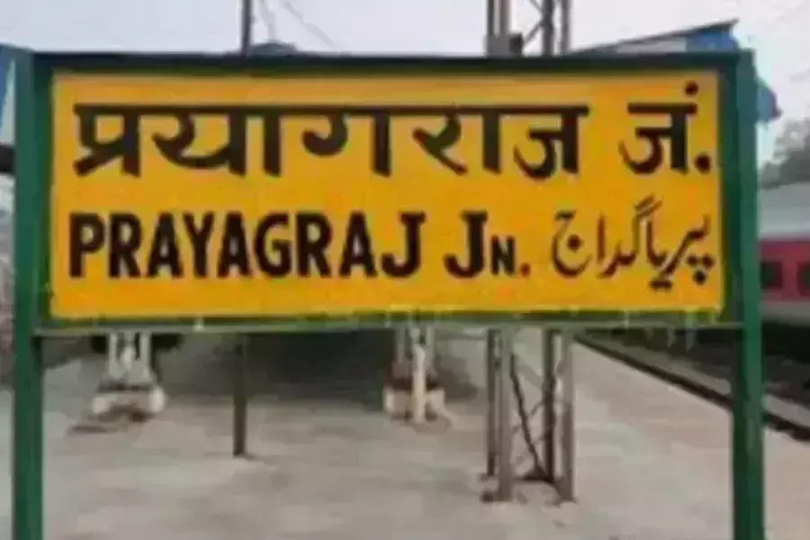 नशे में धुत दरोगा  स्पा सेंटर में घुसा, महिलाकर्मियों  की अभद्रता व पिटाई,पुलिस संबंधित धाराओ मे मुकदमा किया दर्ज नशे में धुत दरोगा  स्पा सेंटर में घुसा, महिलाकर्मियों  की अभद्रता व पिटाई,पुलिस संबंधित धाराओ मे मुकदमा किया दर्ज
