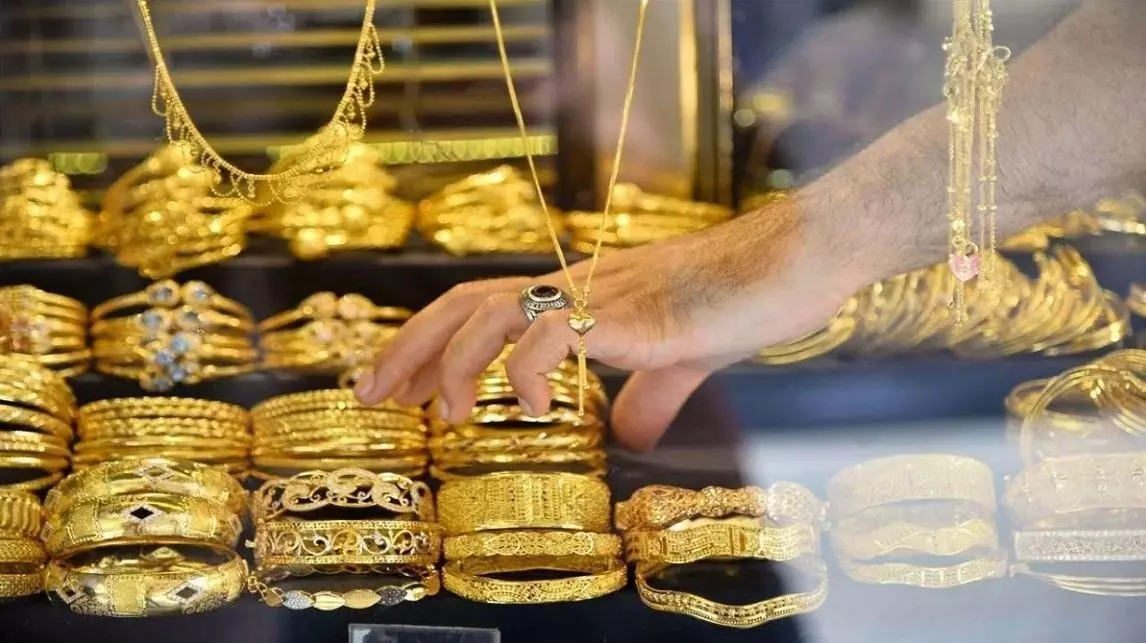 Aaj Ka Sone Ka Bhav (24 August 2022) Gold Rate Today Hindi: सोने-चांदी के भाव में आया बदलाव, 25 अगस्त को यह हुए भाव, जानिए 22 से 24 कैरेट गोल्ड का भाव