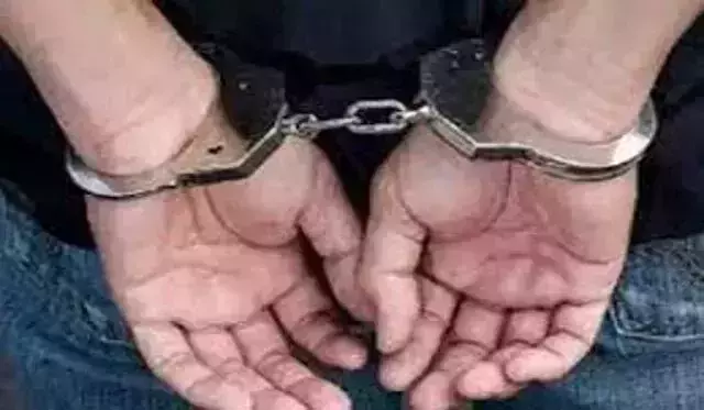 कश्मीरी युवती के साथ अश्लील हरकत करने वाले आरोपी को पुलिस ने किया गिरफ्तार