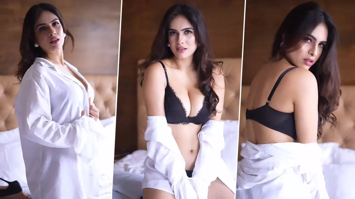 Neha Malik Sexy Video Photos: Neha Malik ने हॉट ब्रा पहन बेडरूम में कराया बोल्ड फोटोशूट, एक्ट्रेस की हॉटनेस देख आपके उड़ जाएंगे होश Neha Malik Sexy Video Photos: Neha Malik ने हॉट ब्रा पहन बेडरूम में कराया बोल्ड फोटोशूट, एक्ट्रेस की हॉटनेस देख आपके उड़ जाएंगे होश