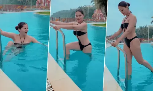 Rubina Dilaik Sexy Video Photos: रुबीना दिलैक ने ब्लैक बिकिनी पहनकर ढाया कहर Rubina Dilaik Sexy Video Photos: रुबीना दिलैक ने ब्लैक बिकिनी पहनकर ढाया कहर