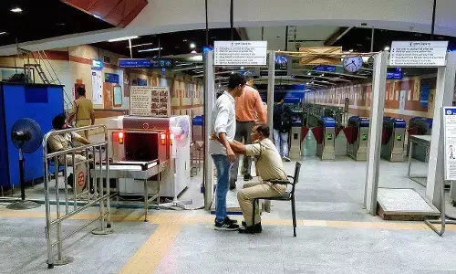 दिल्ली मेट्रो में 17 जगह लगा ये नया सिस्टम,अब यात्रा में बचेगा आपका समय, जानिए क्या है नया सिस्टम? दिल्ली मेट्रो में 17 जगह लगा ये नया सिस्टम,अब यात्रा में बचेगा आपका समय, जानिए क्या है नया सिस्टम?