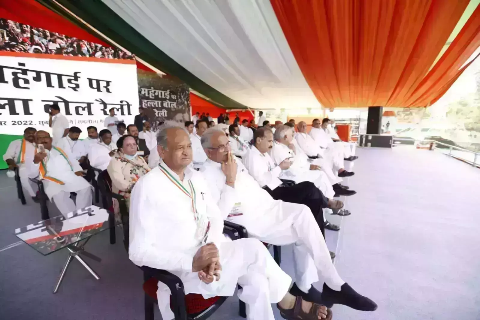 भूपेश बघेल ने मोदी सरकार पर हमला बोलते हुए कहा, कि राहुल गांधी को रोकते रहते है सत्ताधारी नेता भूपेश बघेल ने मोदी सरकार पर हमला बोलते हुए कहा, कि राहुल गांधी को रोकते रहते है सत्ताधारी नेता