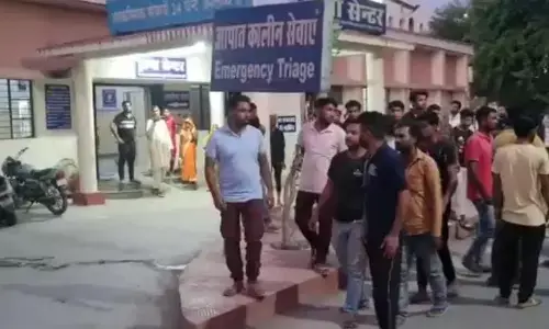 उत्तराखंड में सड़क दुर्घटना में चाचा- भतीजे की दर्दनाक मौत, चार घायल उत्तराखंड में सड़क दुर्घटना में चाचा- भतीजे की दर्दनाक मौत, चार घायल