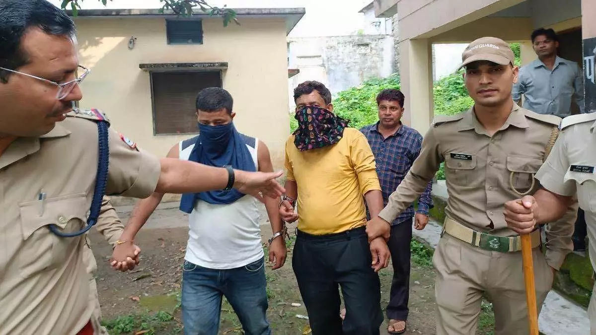 दलित नेता ने किया सवर्ण लड़की से विवाह, ससुरालियों ने कर दी हत्या दलित नेता ने किया सवर्ण लड़की से विवाह, ससुरालियों ने कर दी हत्या