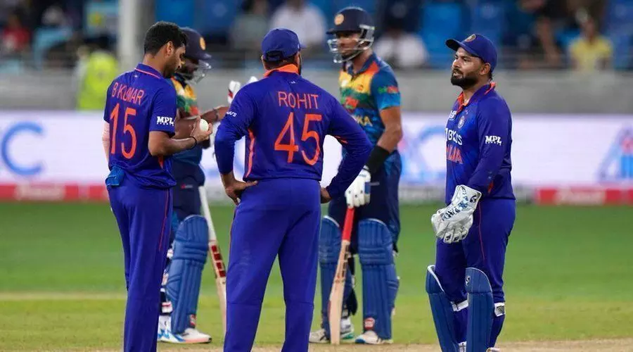 Bhuvneshwar Kumar 19th Over ,Rohit Sharma Bat ,Rishabh Pant Throw, Know India Defeat 5 Reason