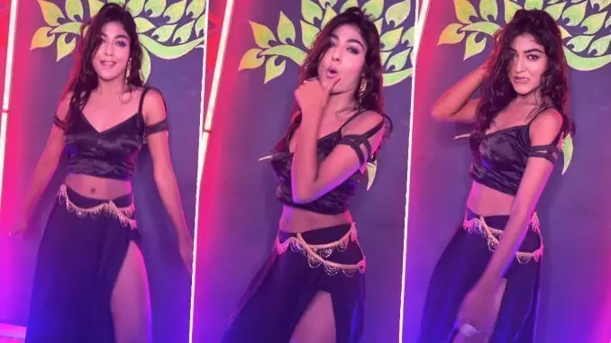 Khushi Raj Sexy Video Photo: एक्ट्रेस Khushi Raj ने सेक्सी कपड़ों में बनाया सेक्सी वीडियो, सेक्सी अंदाज देखकर हो जाएंगे फिदा Khushi Raj Sexy Video Photo: एक्ट्रेस Khushi Raj ने सेक्सी कपड़ों में बनाया सेक्सी वीडियो, सेक्सी अंदाज देखकर हो जाएंगे फिदा