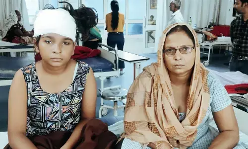 मानवता को शर्मशार करने वाली पुलिस का सच, पुलिस के खौफ से पीड़िता ने परिवार सहित किया पलायन मानवता को शर्मशार करने वाली पुलिस का सच, पुलिस के खौफ से पीड़िता ने परिवार सहित किया पलायन