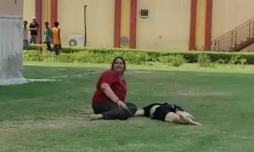 नोएडा में 19वीं मंजिल से लड़की ने लगाई छलांग, मौत, मौके पर ही दर्दनाक मौत, NEET एग्जाम में हो गई थी फेल