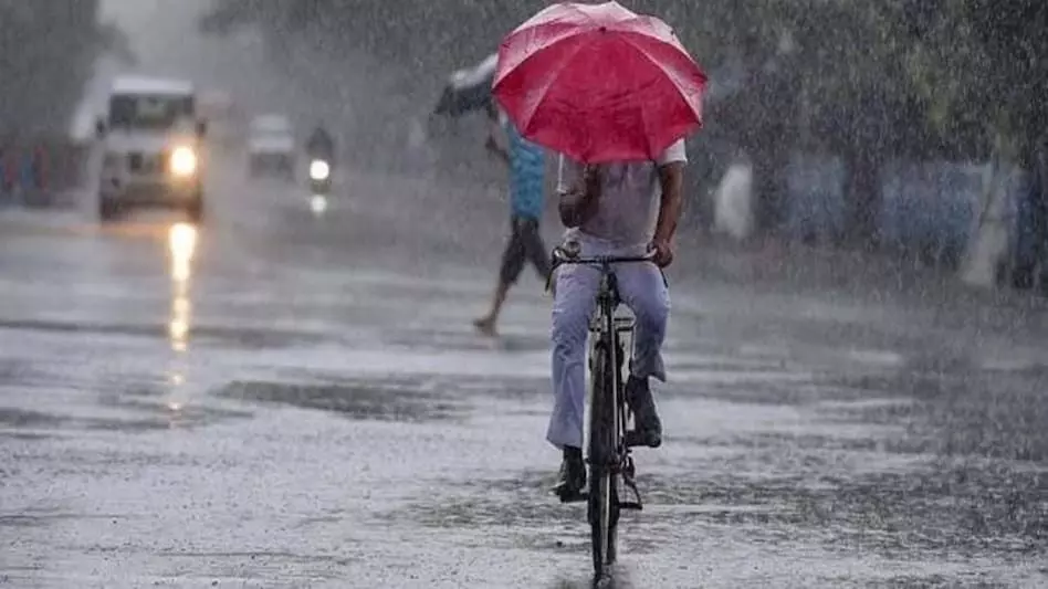 Weather Update Today: आज भी कई राज्यों में बारिश का अलर्ट, यहां जानें- कैसा रहेगा आपके शहर के मौसम का हाल Weather Update Today: आज भी कई राज्यों में बारिश का अलर्ट, यहां जानें- कैसा रहेगा आपके शहर के मौसम का हाल
