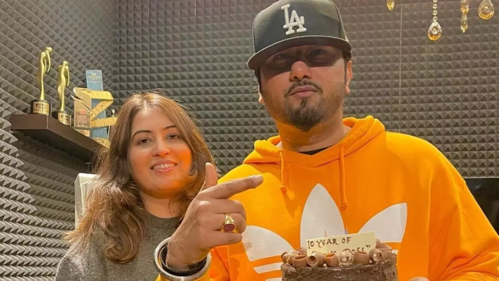 Honey Singh Divorce: रैपर हनी सिंह का पत्नी Shalini Talwar से हुआ तलाक, एलिमनी में ली इतनी बड़ी रकम! Honey Singh Divorce: रैपर हनी सिंह का पत्नी Shalini Talwar से हुआ तलाक, एलिमनी में ली इतनी बड़ी रकम!