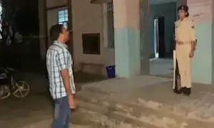 SP पर महिला सिपाही ने तान दी राइफल! जानिए फिर क्या हुआ SP पर महिला सिपाही ने तान दी राइफल! जानिए फिर क्या हुआ