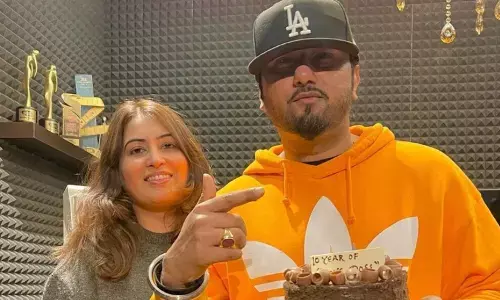 Honey Singh Divorce: रैपर हनी सिंह का पत्नी Shalini Talwar से हुआ तलाक, एलिमनी में ली इतनी बड़ी रकम! Honey Singh Divorce: रैपर हनी सिंह का पत्नी Shalini Talwar से हुआ तलाक, एलिमनी में ली इतनी बड़ी रकम!
