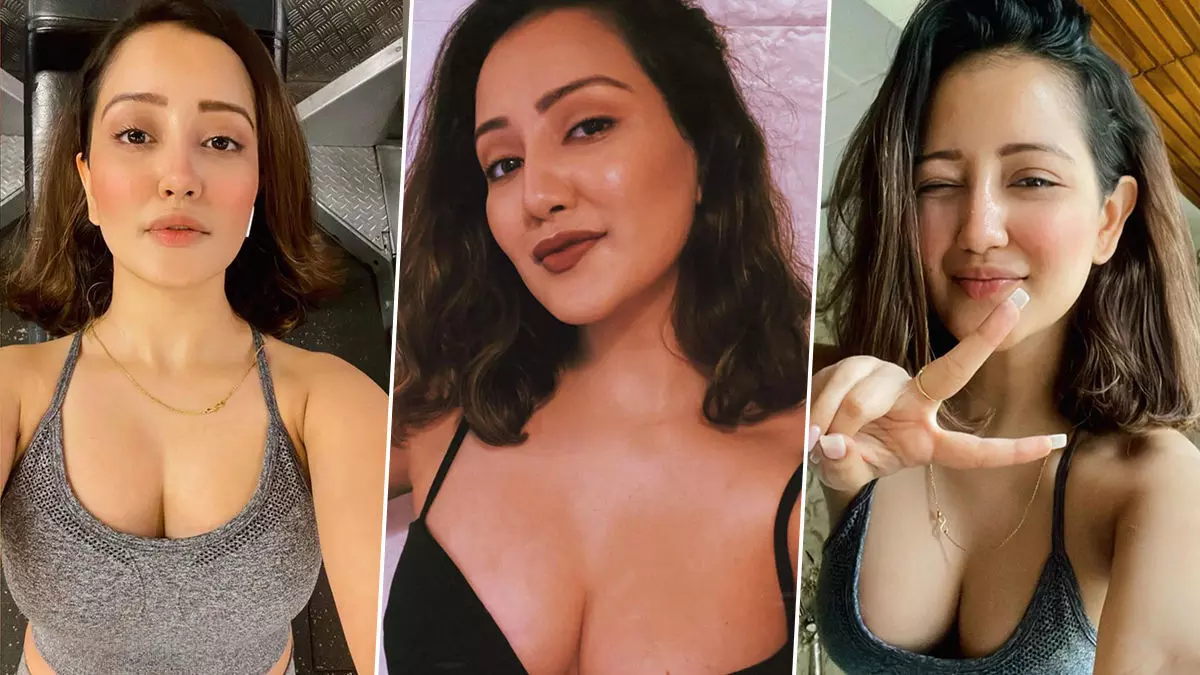 Roshmi Banik Sexy Video Photos: Roshmi Banik की सेक्सी Photos इंटरनेट पर हुई Viral, दिखा बेहद सेक्सी अवतार Roshmi Banik Sexy Video Photos: Roshmi Banik की सेक्सी Photos इंटरनेट पर हुई Viral, दिखा बेहद सेक्सी अवतार
