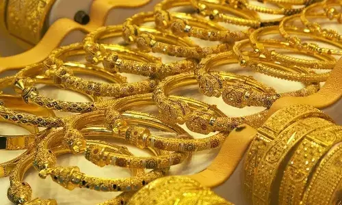 Gold Price Today: सोने के दाम में मामूली बढ़त, जानिए कितने रुपये में मिल रहा 10 ग्राम सोना Gold Price Today: सोने के दाम में मामूली बढ़त, जानिए कितने रुपये में मिल रहा 10 ग्राम सोना