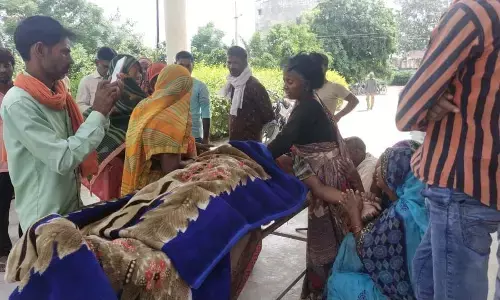 हाईटेंशन लाइन की चपेट में आने से युवक की मौत