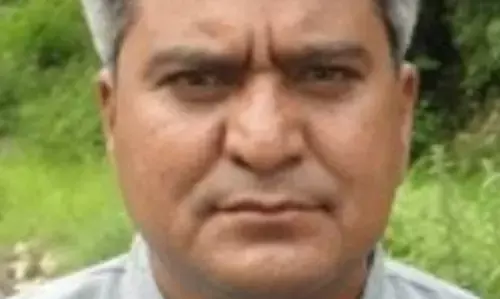 गौमुख ग्लेशियर के निकट दो लाख से अधिक देवदार के पेड़ों पर संकट - सुरेश भाई