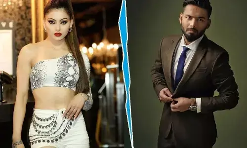 Urvashi Rautela VIDEO : उर्वशी रौतेला ने हाथ जोड़कर मांगी ऋषभ पंत से माफी, वीडियो हो रहा है जमकर वायरल Urvashi Rautela VIDEO : उर्वशी रौतेला ने हाथ जोड़कर मांगी ऋषभ पंत से माफी, वीडियो हो रहा है जमकर वायरल