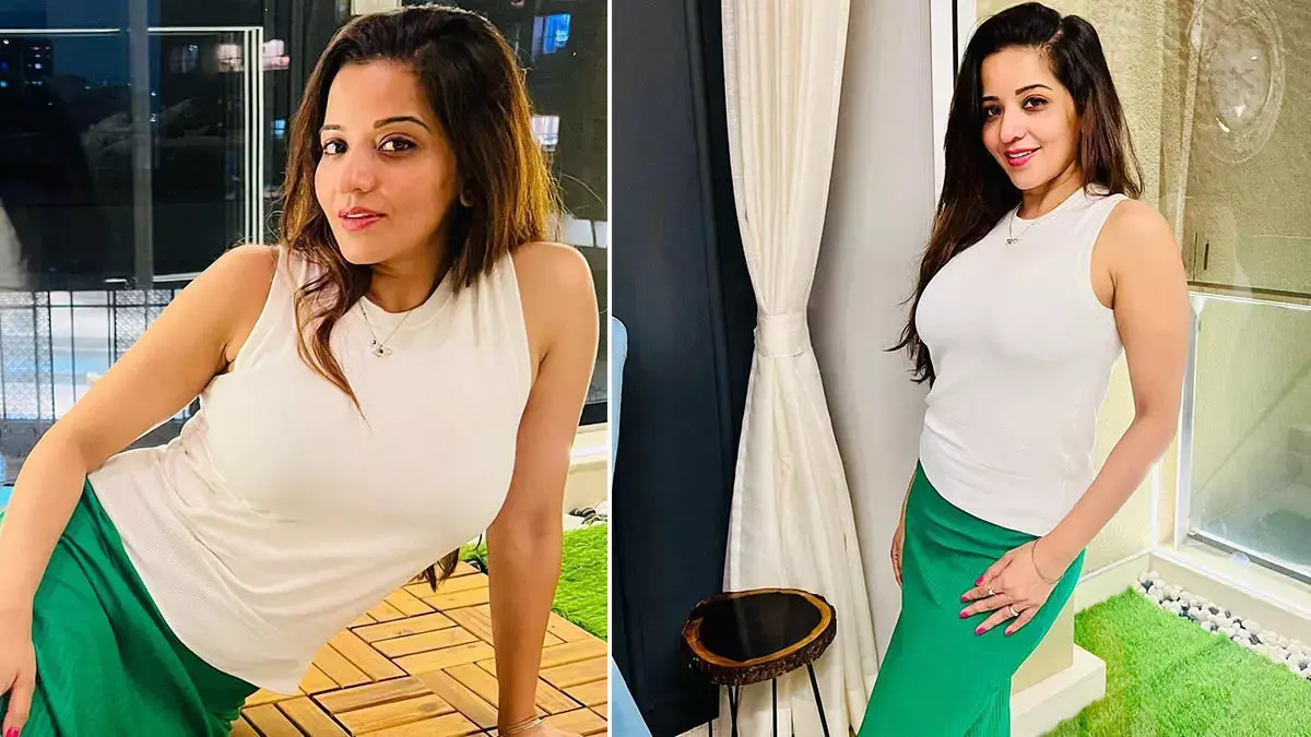 Monalisa Sexy Video Photo: एक्ट्रेस Monalisa ने Sexy आउटफिट में बढ़ाया सोशल मीडिया का तापमान, सेक्सी तस्वीरें देख आप हो जाएंगे लट्टू Monalisa Sexy Video Photo: एक्ट्रेस Monalisa ने Sexy आउटफिट में बढ़ाया सोशल मीडिया का तापमान, सेक्सी तस्वीरें देख आप हो जाएंगे लट्टू