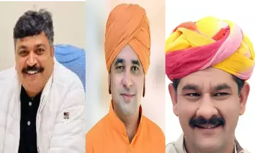 जूली और शकुंतला रावत की होगी जमानत जब्त, अलवर के विधायक लूटने में व्यस्त : विकास ठप्प